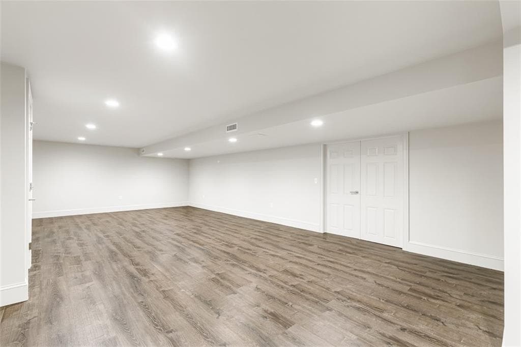 406 Blackstone Boulevard photo 45