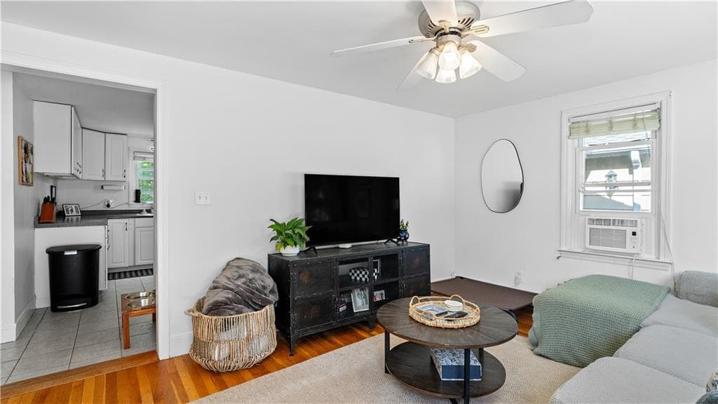 5 Flynn Terrace photo 11