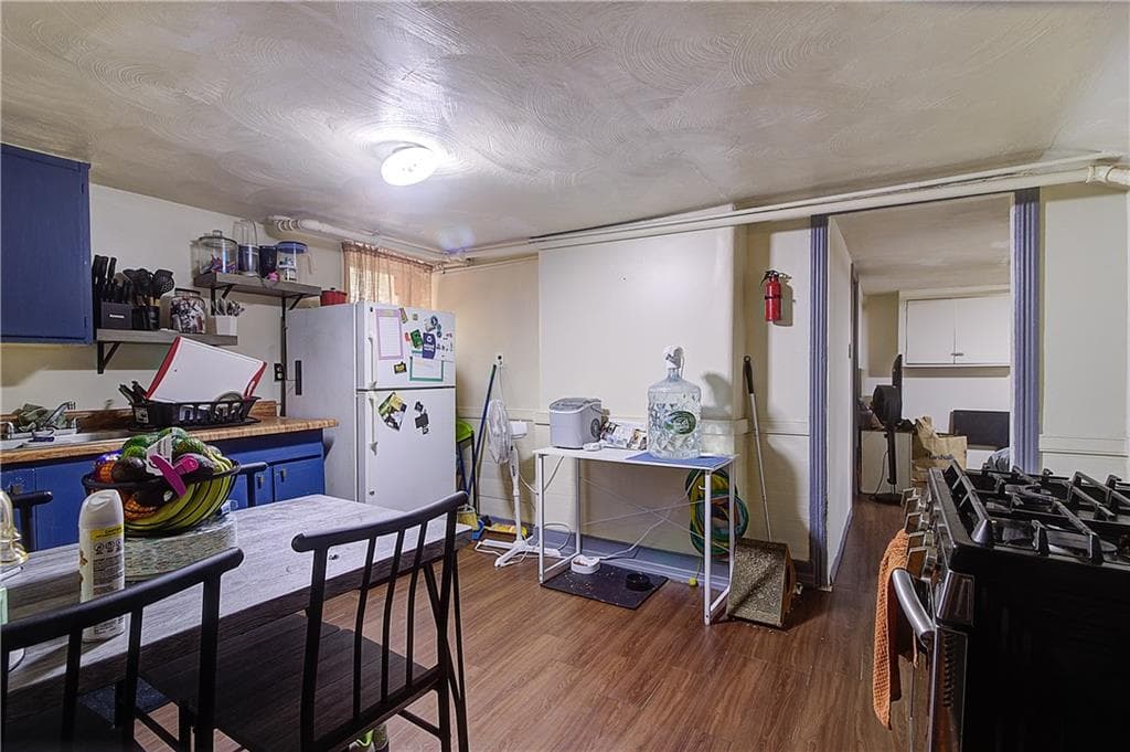 Multi Family at 216 Ocean Street, Providence, photo 23 of 25