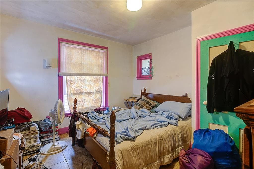Multi Family at 216 Ocean Street, Providence, photo 16 of 25