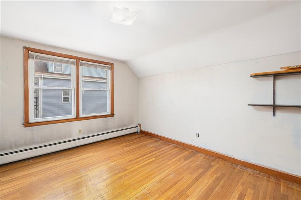 28 Lincoln Avenue photo 5