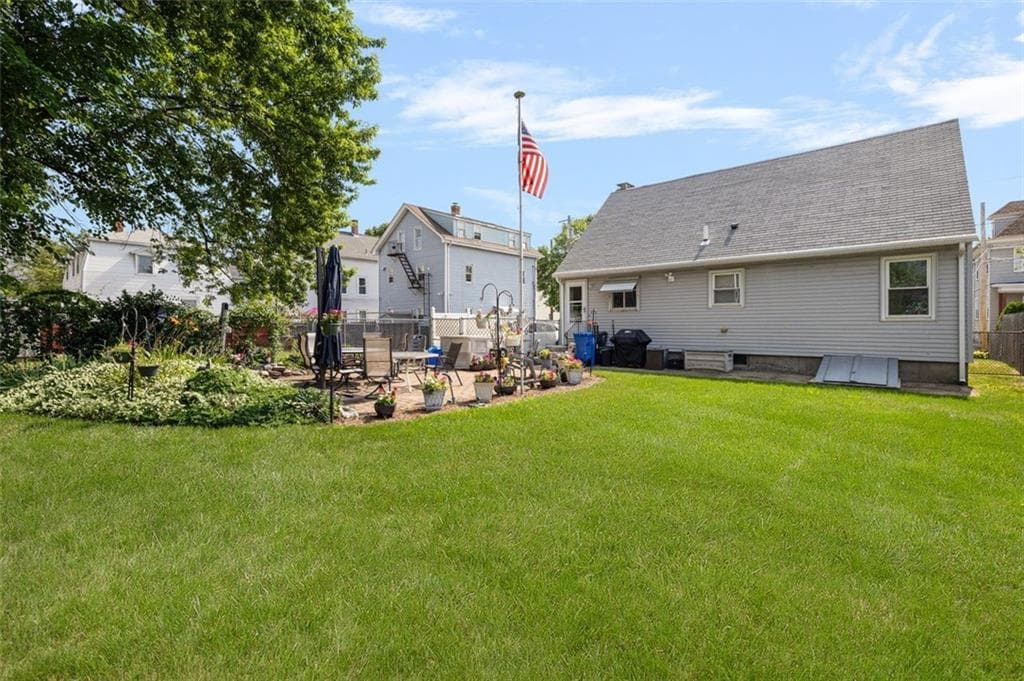 28 Lincoln Avenue photo 38