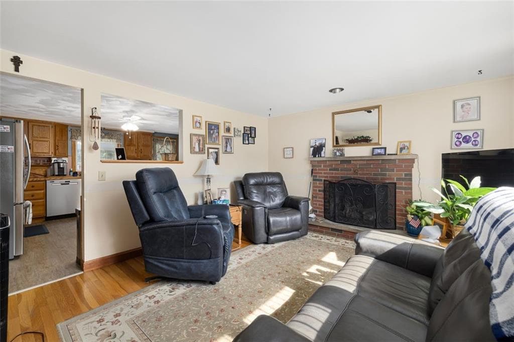 28 Lincoln Avenue photo 10