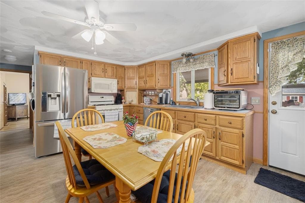 28 Lincoln Avenue photo 14