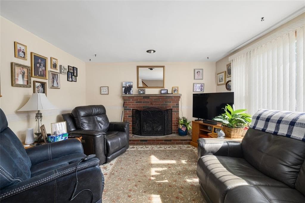 28 Lincoln Avenue photo 11