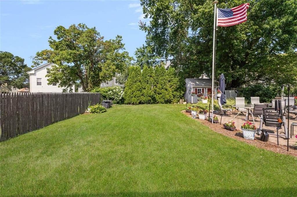 28 Lincoln Avenue photo 35