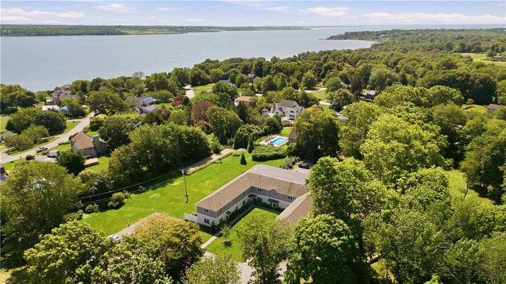 94 Sandy Point Farm Road UNIT #6