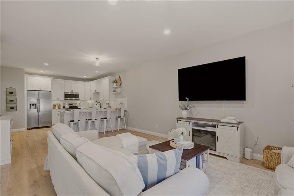 94 Sandy Point Farm Road UNIT #6 photo 5