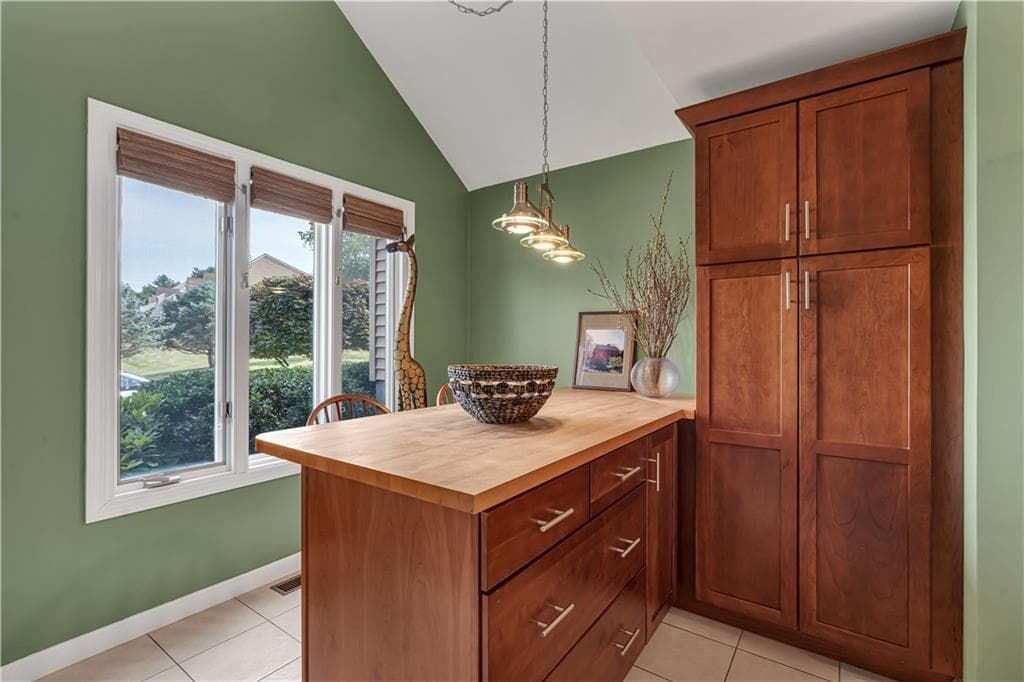 Condominium at 80 Fisher Road UNIT 77, Cumberland, photo 4 of 34