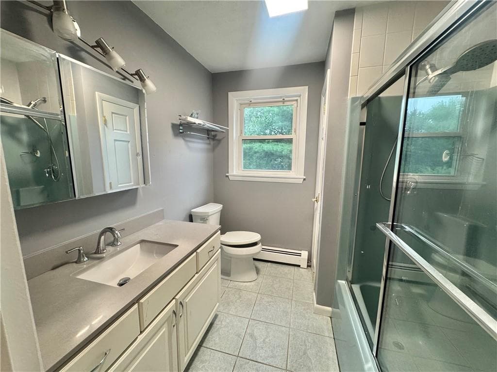 Single Family Residence at 42 Locust Glen Drive, Cranston, photo 15 of 22