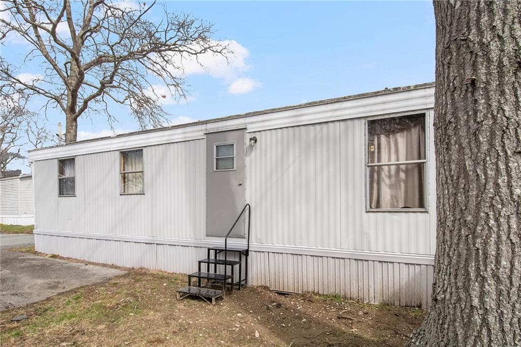 719 Forest Park photo 3