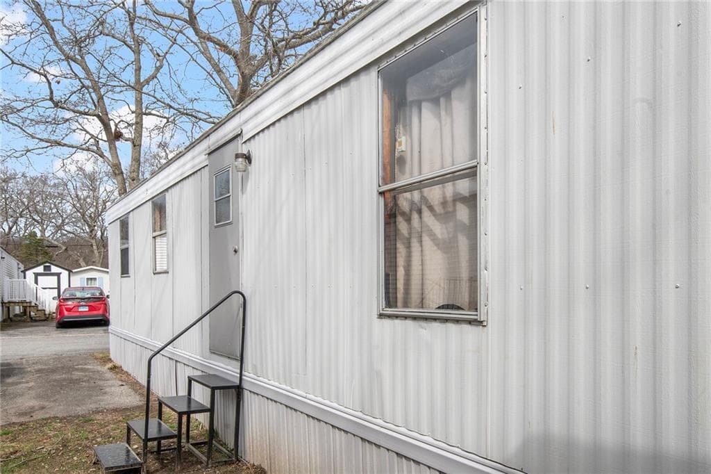 719 Forest Park photo 4