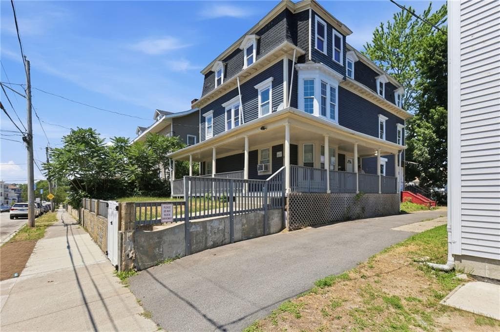 Multi Family at 21 Sackett Street Street, Providence, photo 2 of 36