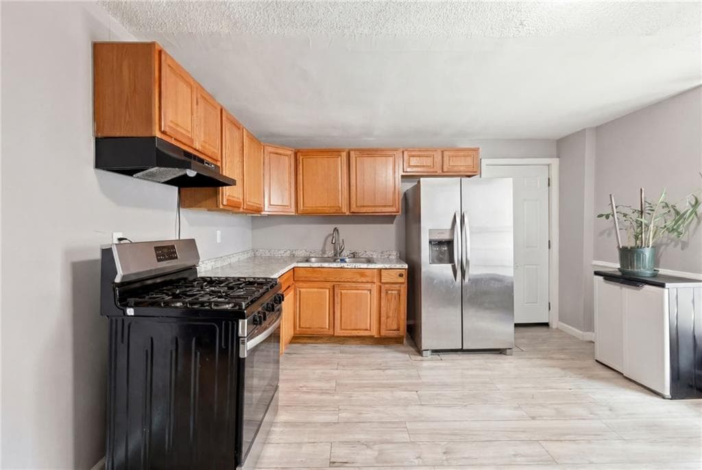 Multi Family at 21 Sackett Street Street, Providence, photo 20 of 36