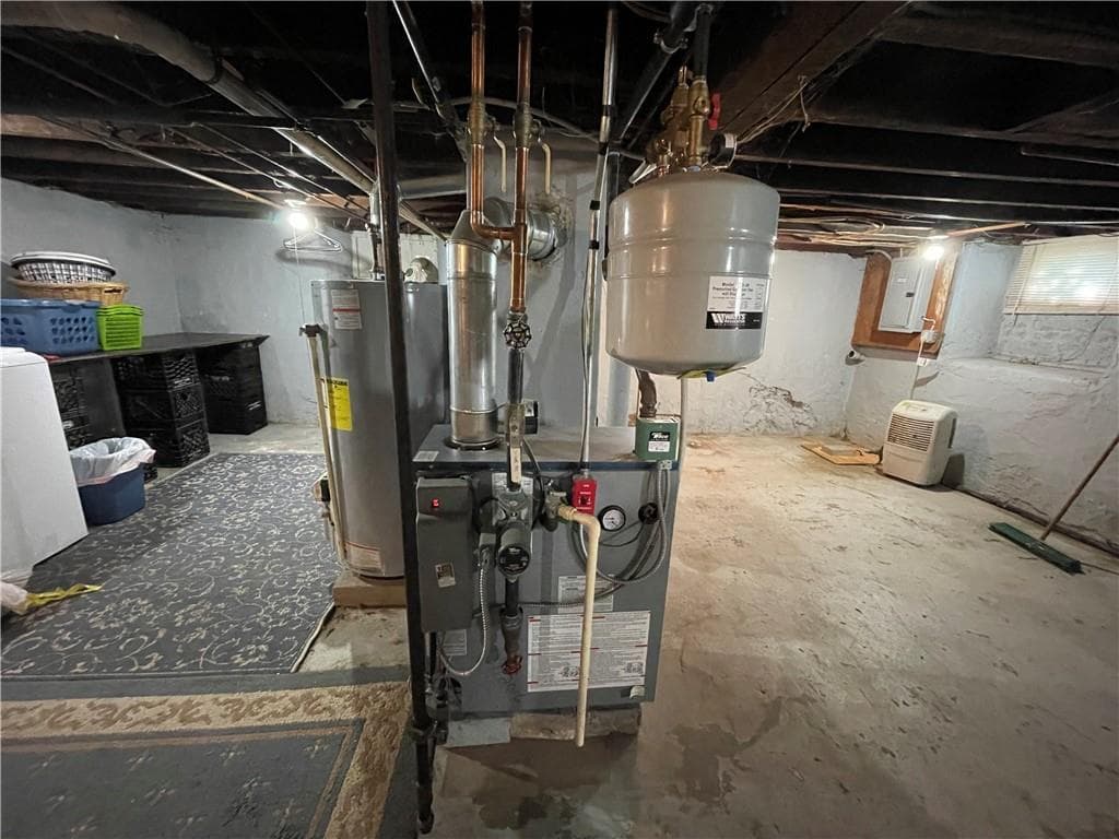 Single Family Residence at 66 Sherry Avenue, Bristol, photo 20 of 24