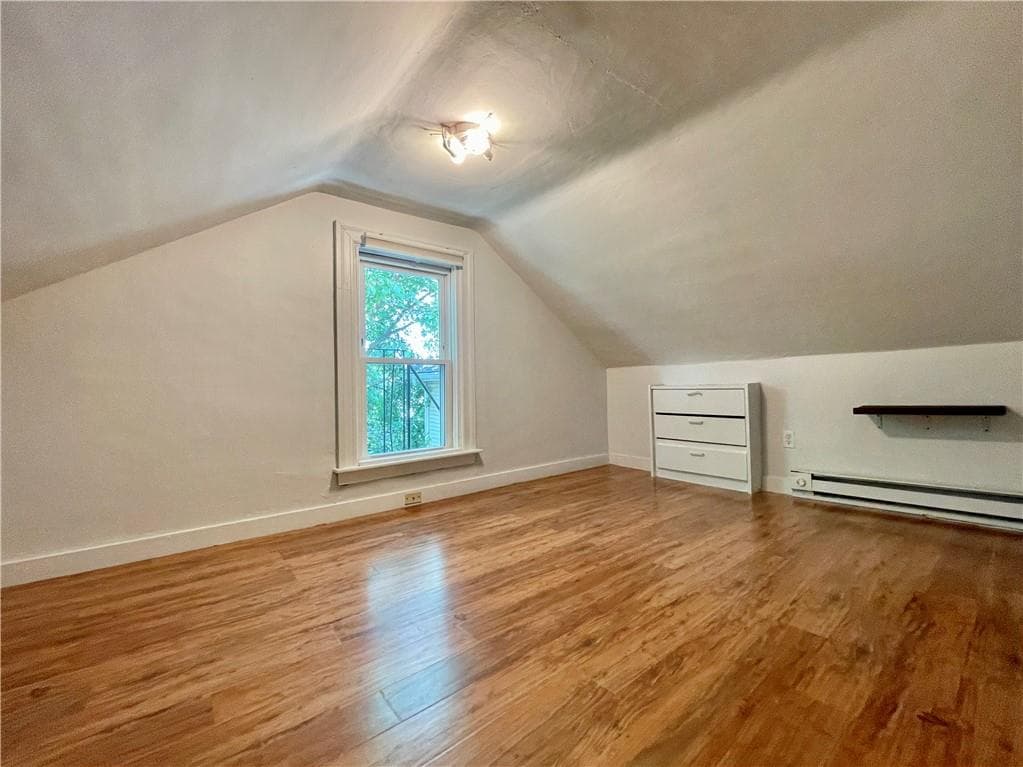 42 44 East Transit Street photo 8