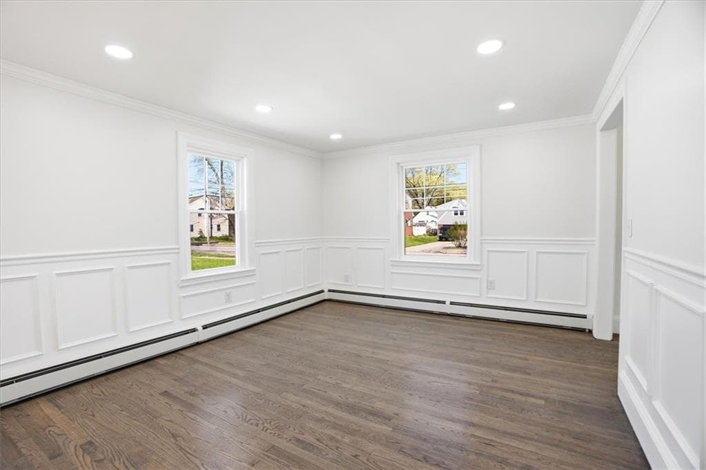 Single Family Residence at 45 Metropolitian park Drive, East Providence, photo 9 of 29