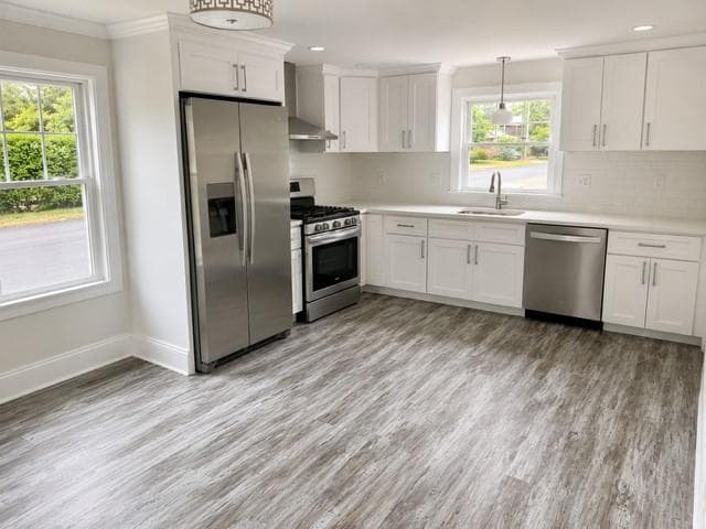Single Family Residence at 49 Metropolitian park Drive, East Providence, photo 3 of 16