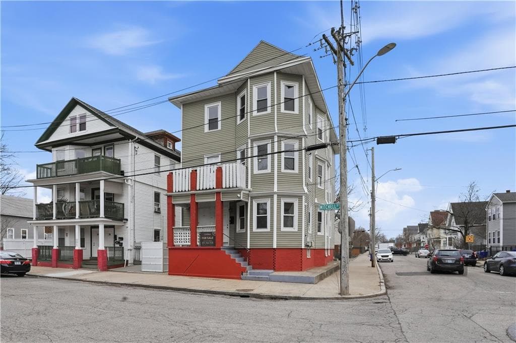 38 Mitchell Street photo 2