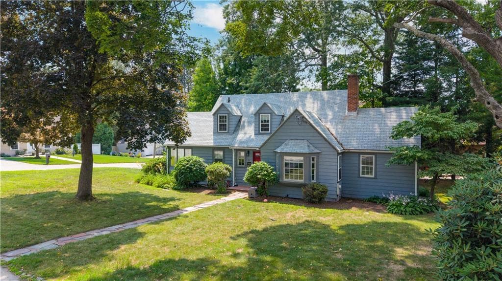 64 White Birch Road photo 2