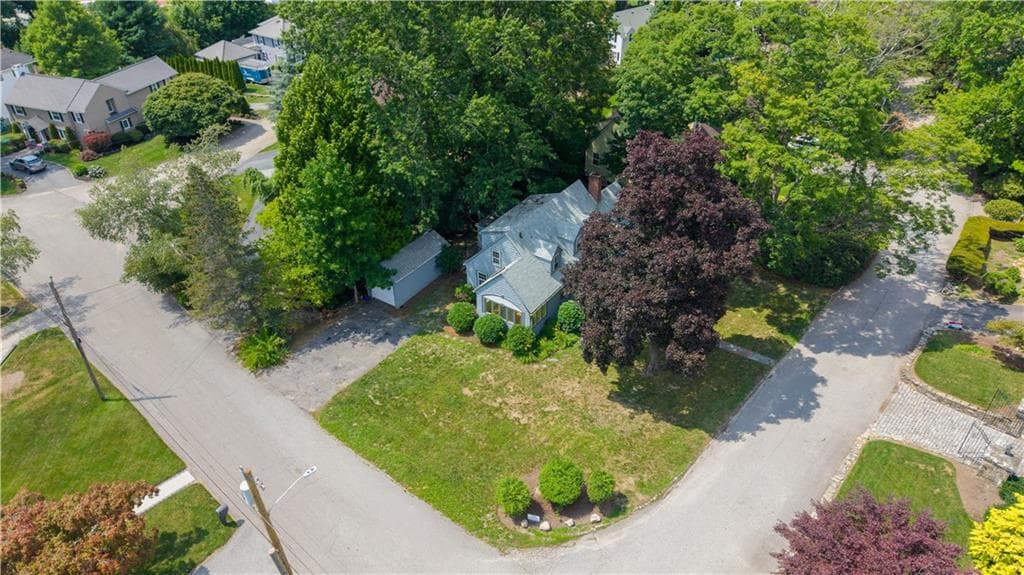 64 White Birch Road photo 3