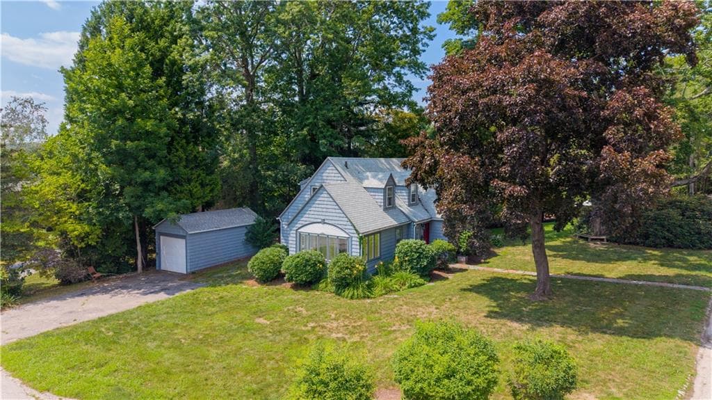 64 White Birch Road photo 32