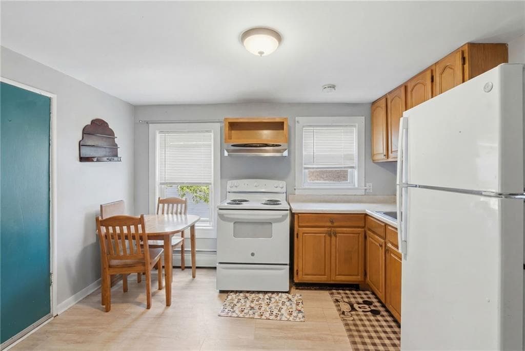 Multi Family at 515 Davisville Road, North Kingstown, photo 7 of 29