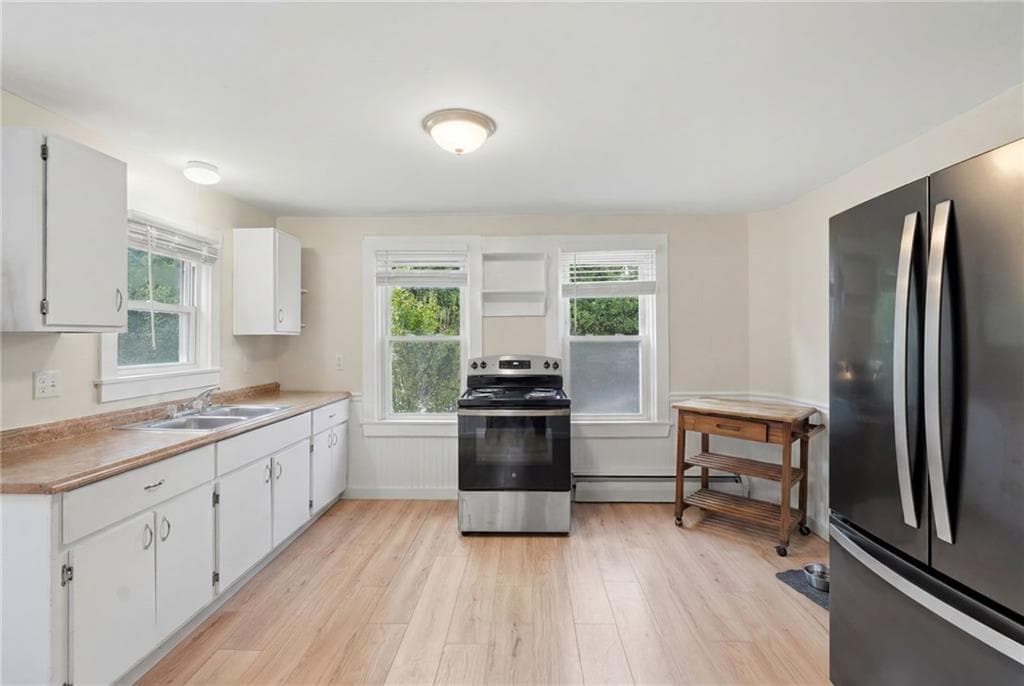 Multi Family at 515 Davisville Road, North Kingstown, photo 14 of 29