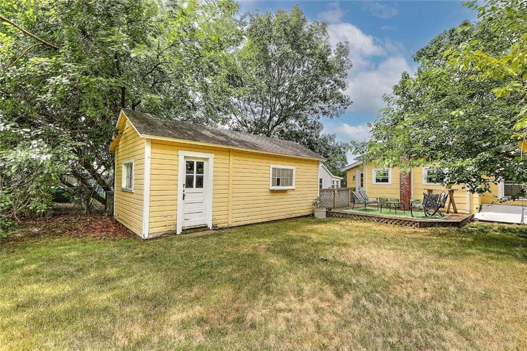59 Booth Avenue photo 6