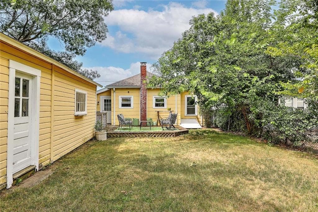 59 Booth Avenue photo 7