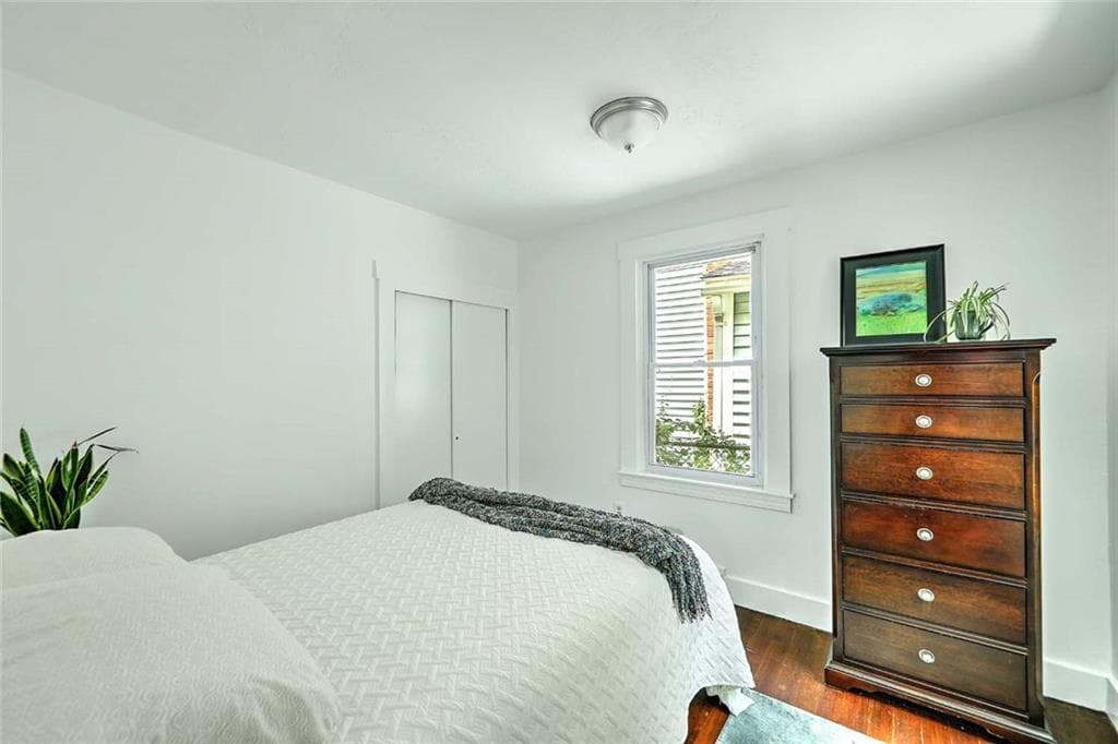 59 Booth Avenue photo 34