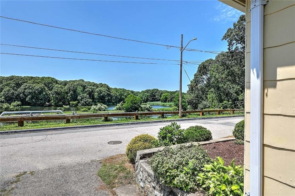 59 Booth Avenue photo 41