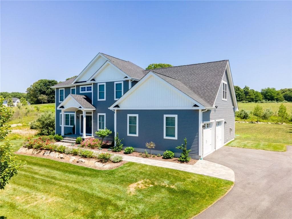79 Explorer Drive photo 2