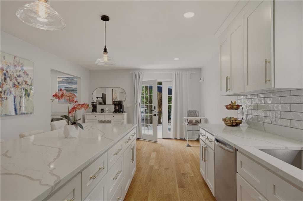 724 Woodman Street photo 12
