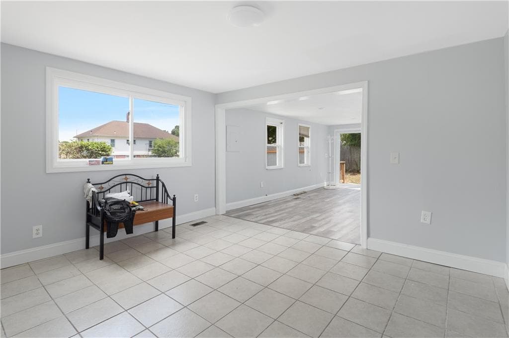 Single Family Residence at 155 Stanton Avenue, East Providence, photo 13 of 36