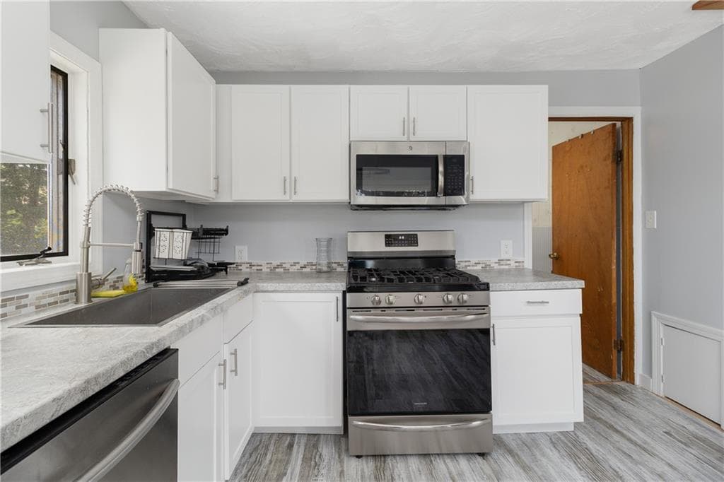 Single Family Residence at 155 Stanton Avenue, East Providence, photo 22 of 36