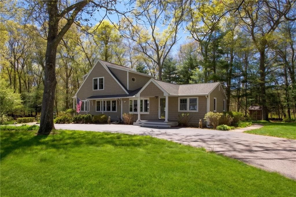 Single Family Residence at 102 Woodbine Road, South Kingstown, photo 2 of 42