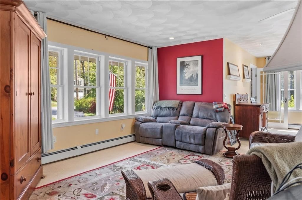 Single Family Residence at 102 Woodbine Road, South Kingstown, photo 9 of 42