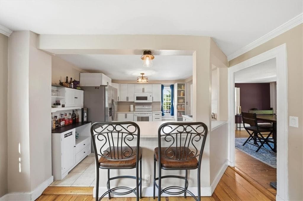 32 Equestrian Way photo 13