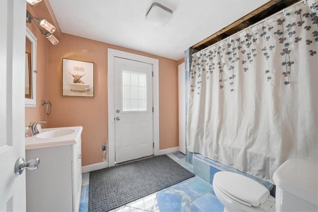 32 Equestrian Way photo 18