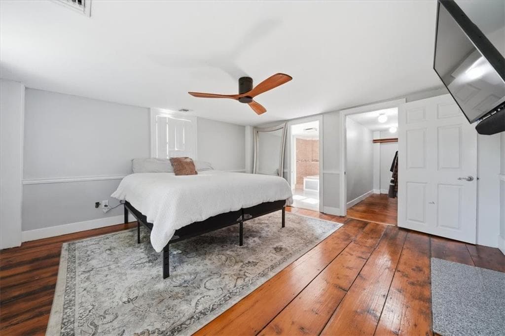 32 Equestrian Way photo 19