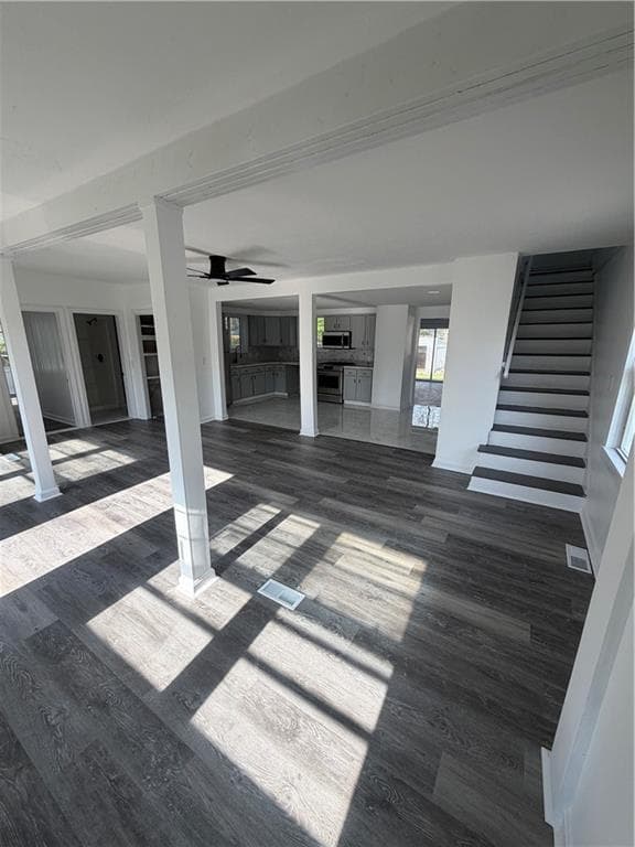 Single Family Residence at 131 Canfield Avenue, Warwick, photo 6 of 29