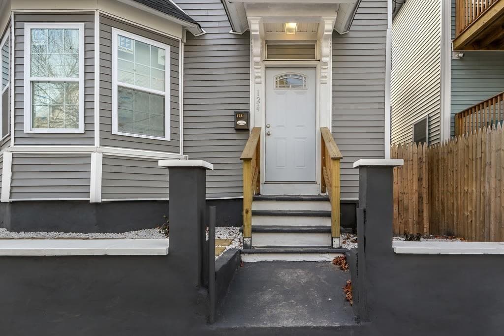 124 River Avenue photo 7