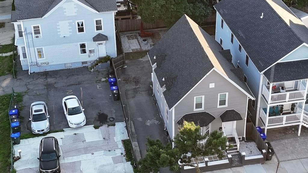 124 River Avenue photo 4