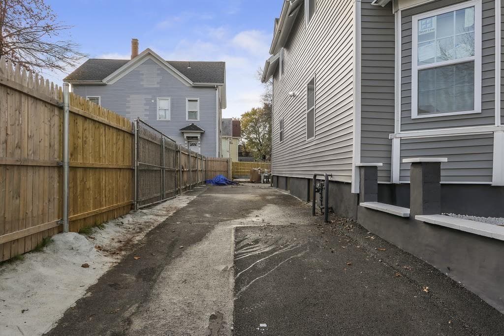 124 River Avenue photo 8
