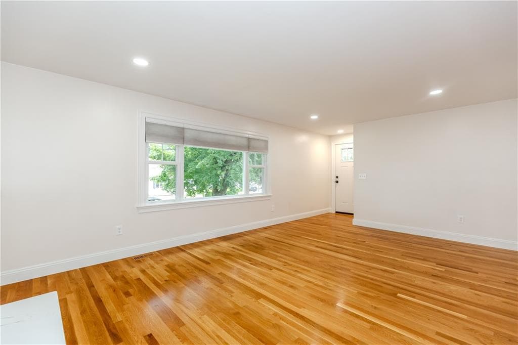 8 Barnes Street photo 20
