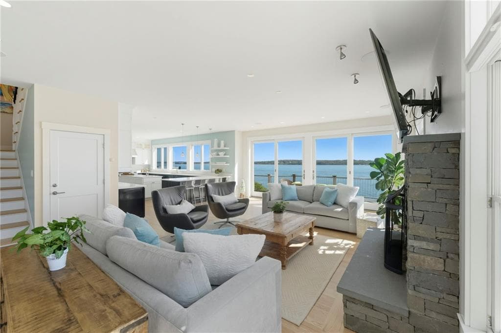 264 Col John Gardner Road photo 10