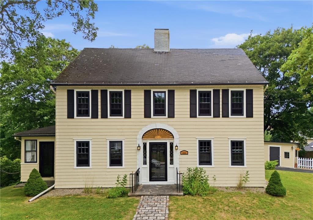 1331 New London Avenue photo 2