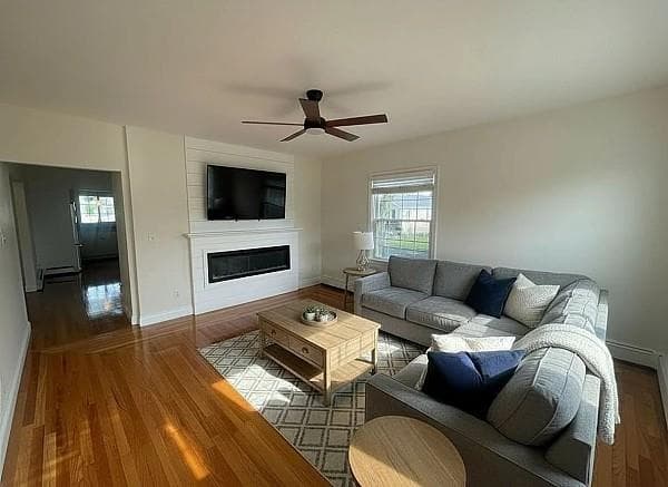 Single Family Residence at 51 Rosella Avenue, Pawtucket, photo 10 of 41