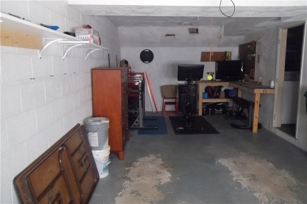 4160 Post Road UNIT 28 photo 31
